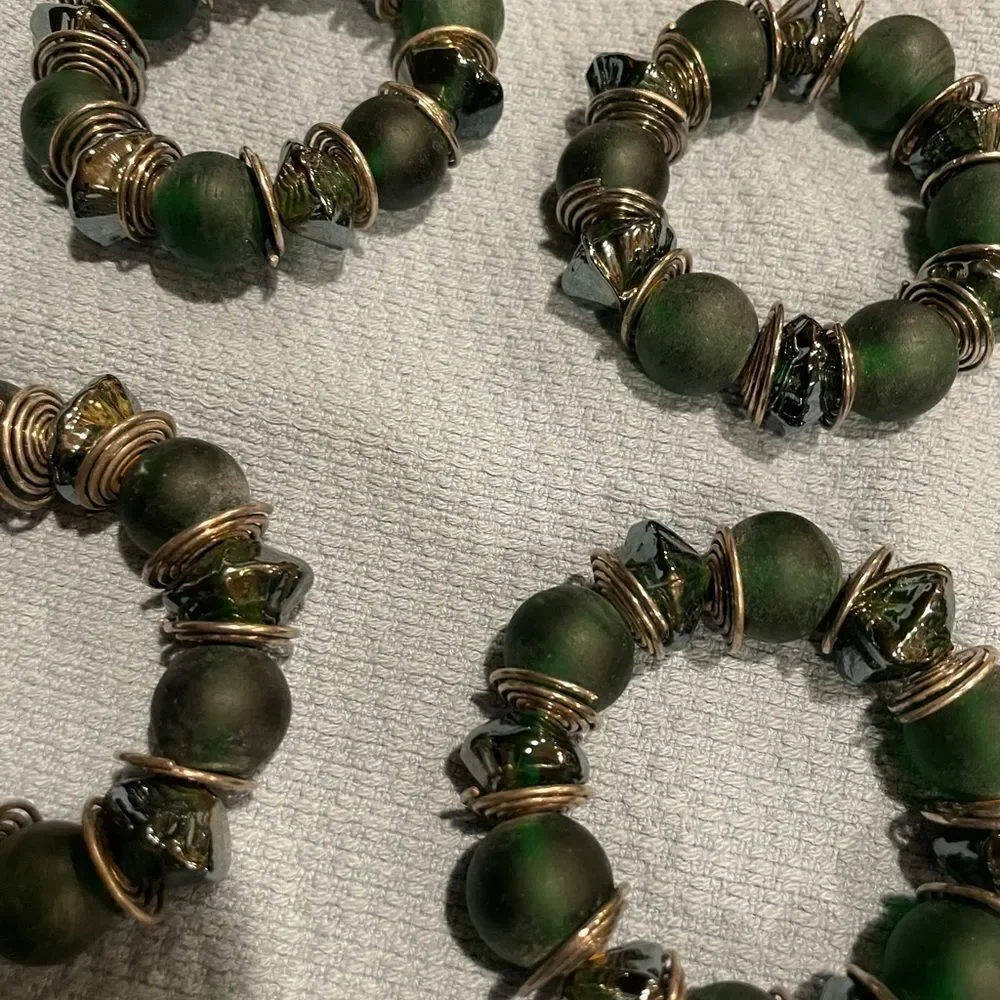 Green Glass Silver Wire Napkin Rings Red Orange Glass Beads Napkin Rings 16 TTL